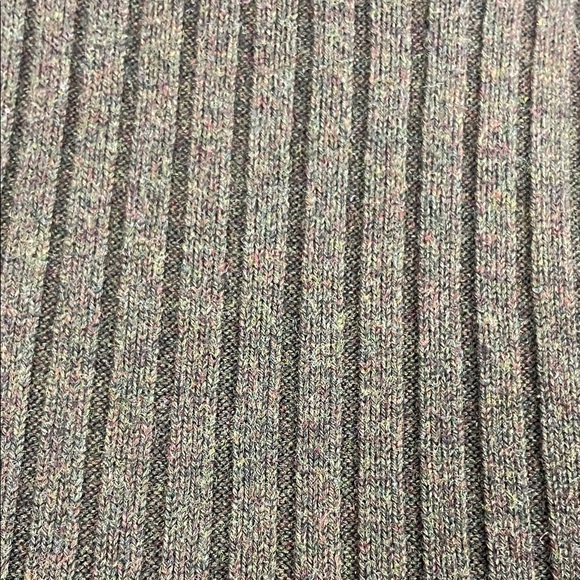 GAP Chocolate Ribbed Turtleneck Sweater - Picture 3 of 6